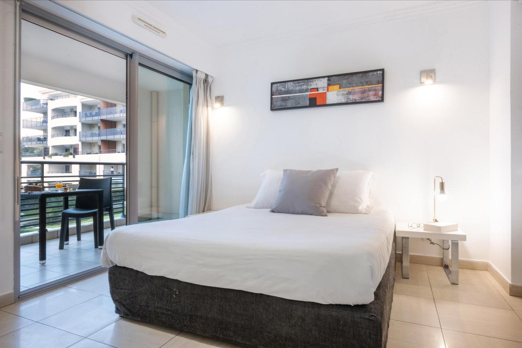 Nemea Appart Hotel Le Lido Cagnes Sur Mer מראה חיצוני תמונה