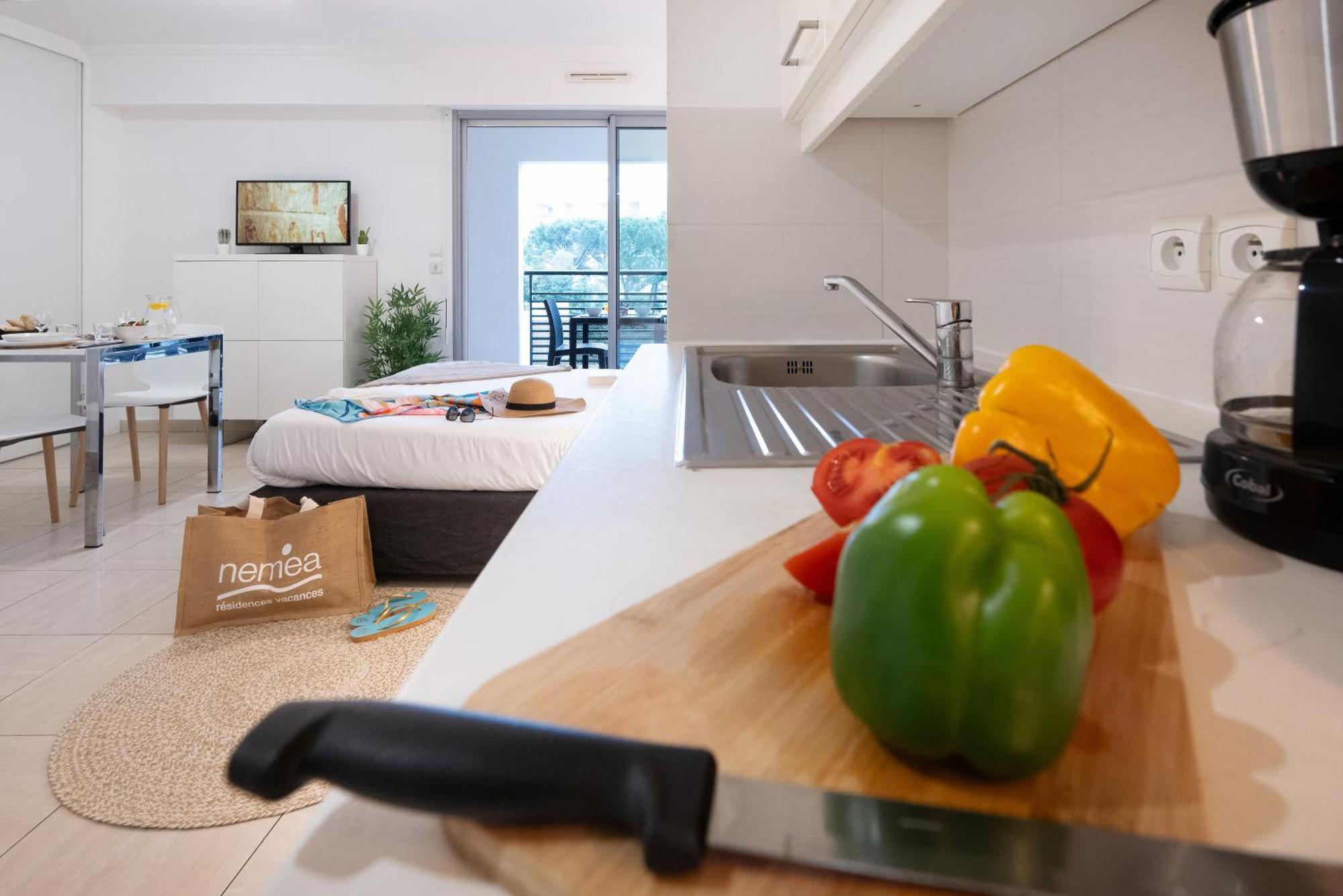 Nemea Appart Hotel Le Lido Cagnes Sur Mer מראה חיצוני תמונה