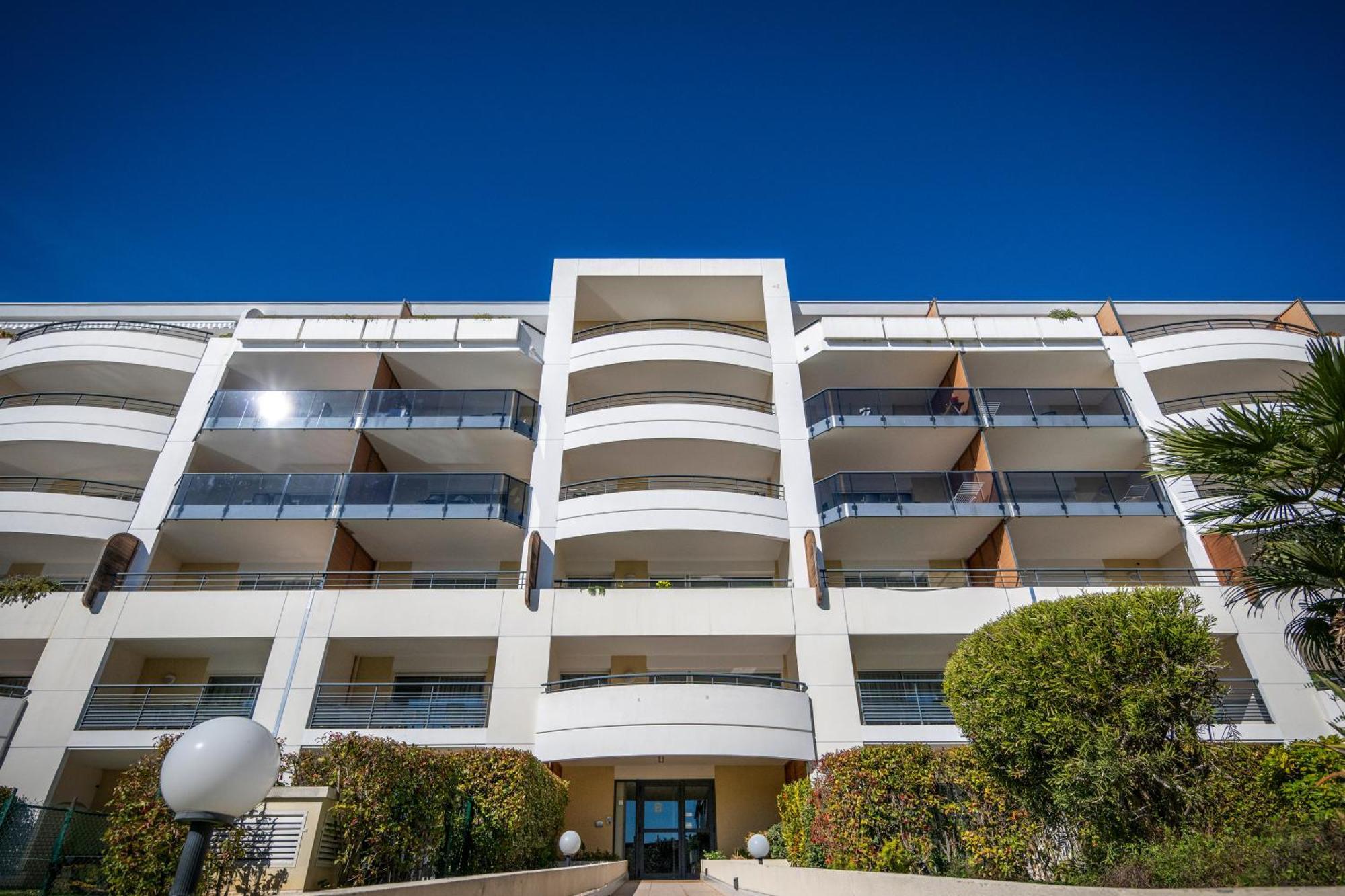 Nemea Appart Hotel Le Lido Cagnes Sur Mer מראה חיצוני תמונה